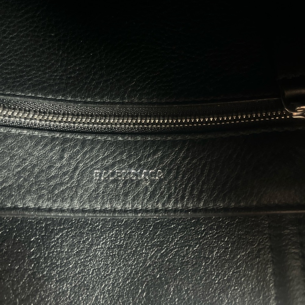Authentic Balenciaga Black Leather Tote - Picture 2 of 5